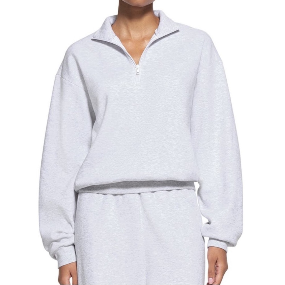 Brand New Skims Quarter Zip